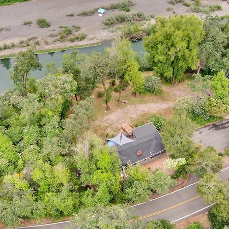 Rivers Breeze Relaxing Riverside Cabin With Private Suite Kayaks Healdsburg Eksteriør billede