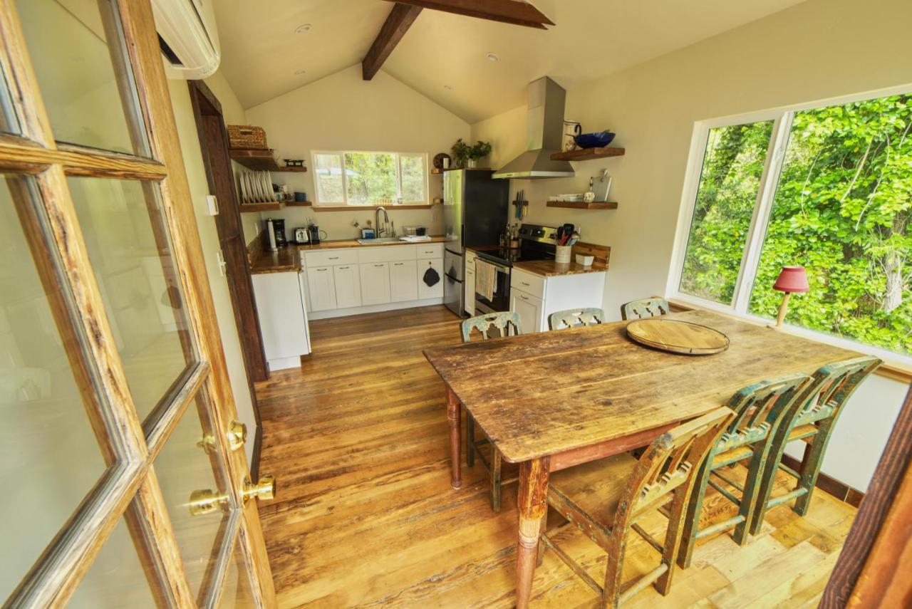 Rivers Breeze Relaxing Riverside Cabin With Private Suite Kayaks Healdsburg Eksteriør billede
