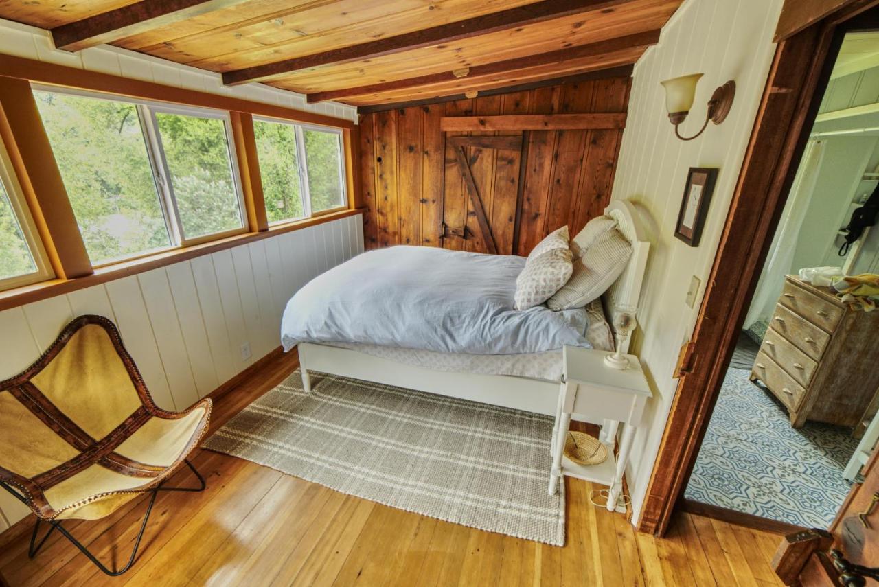 Rivers Breeze Relaxing Riverside Cabin With Private Suite Kayaks Healdsburg Eksteriør billede