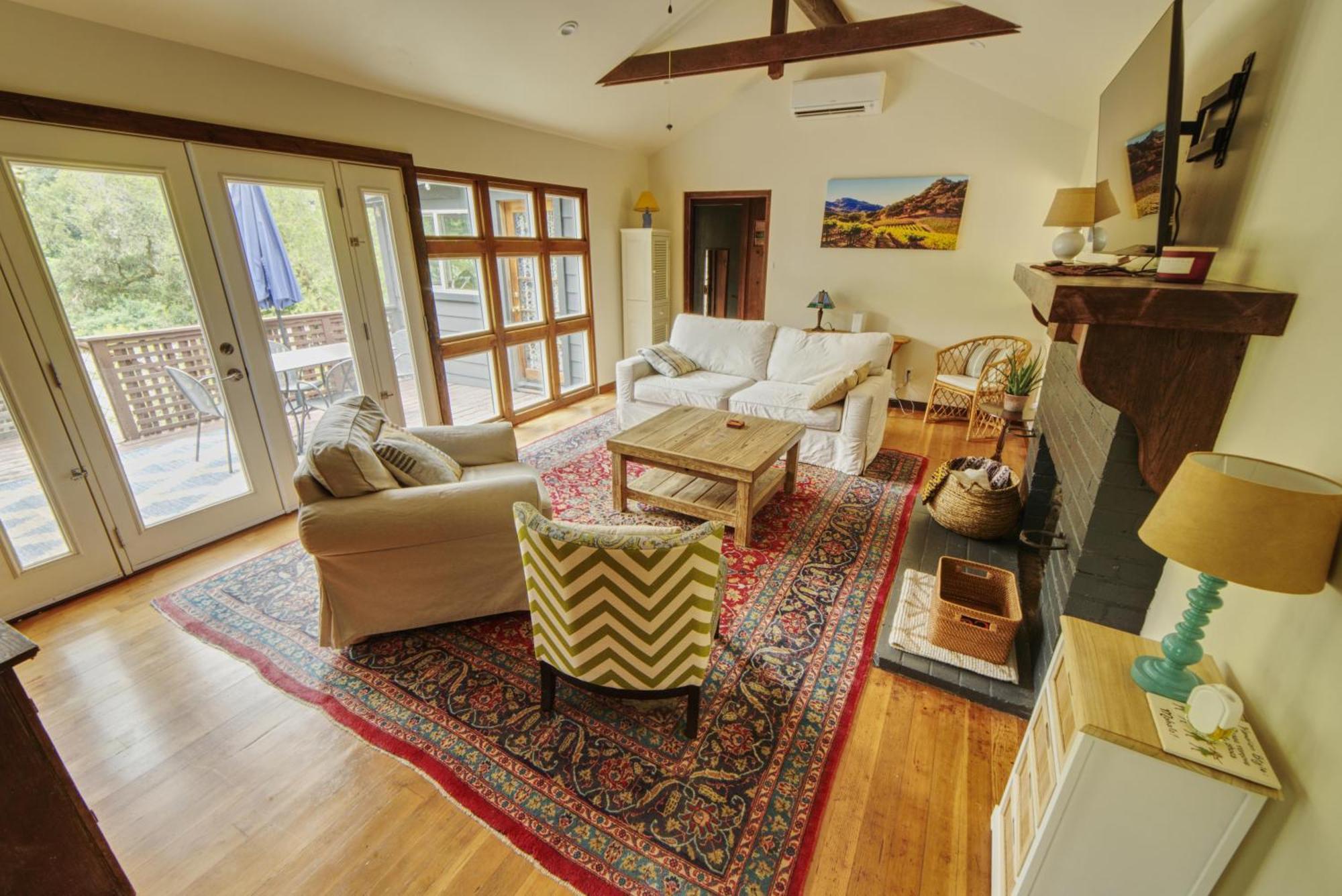 Rivers Breeze Relaxing Riverside Cabin With Private Suite Kayaks Healdsburg Eksteriør billede
